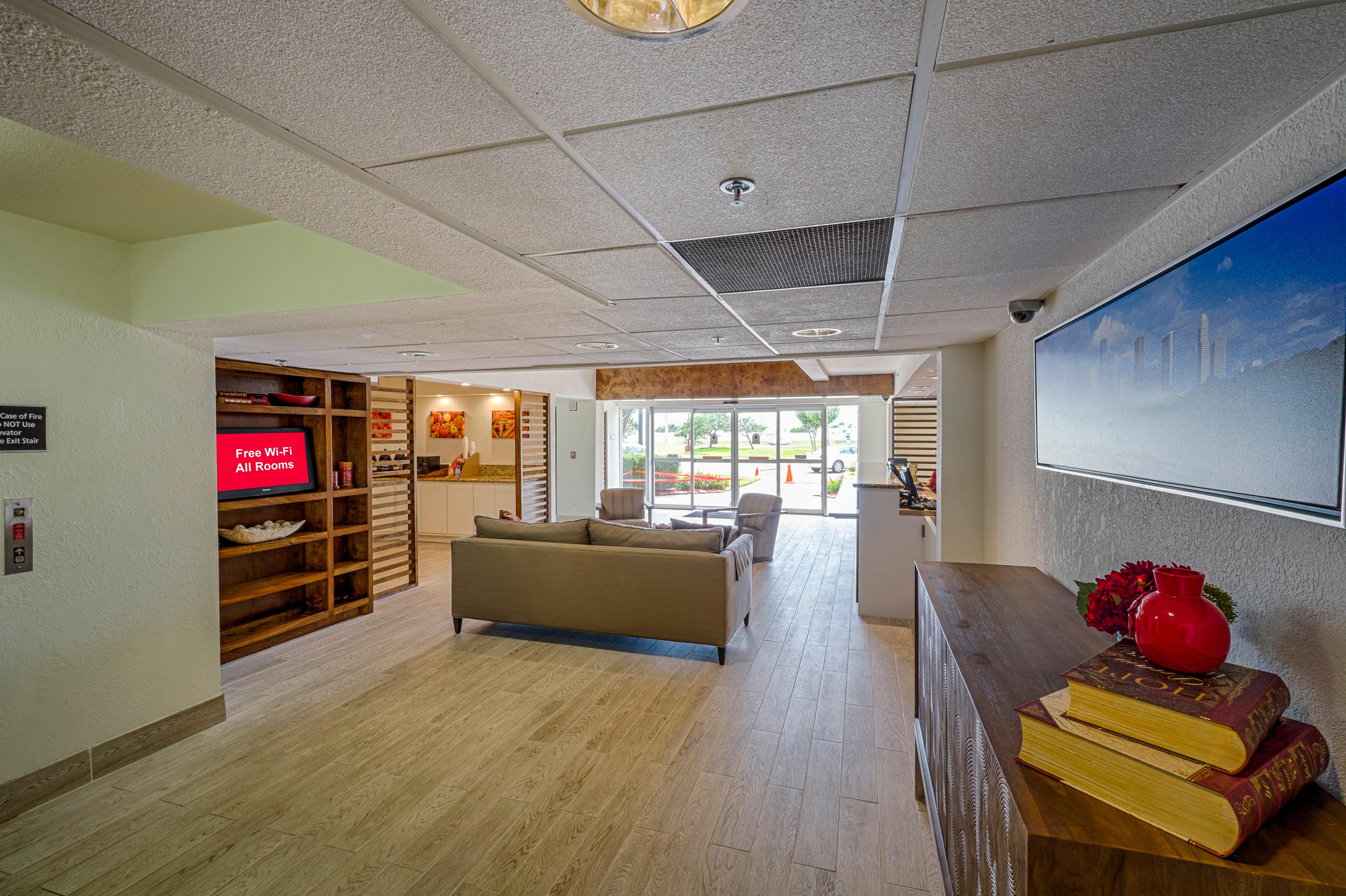 Red Roof Inn Plus+ Houston - Energy Corridor Exterior photo