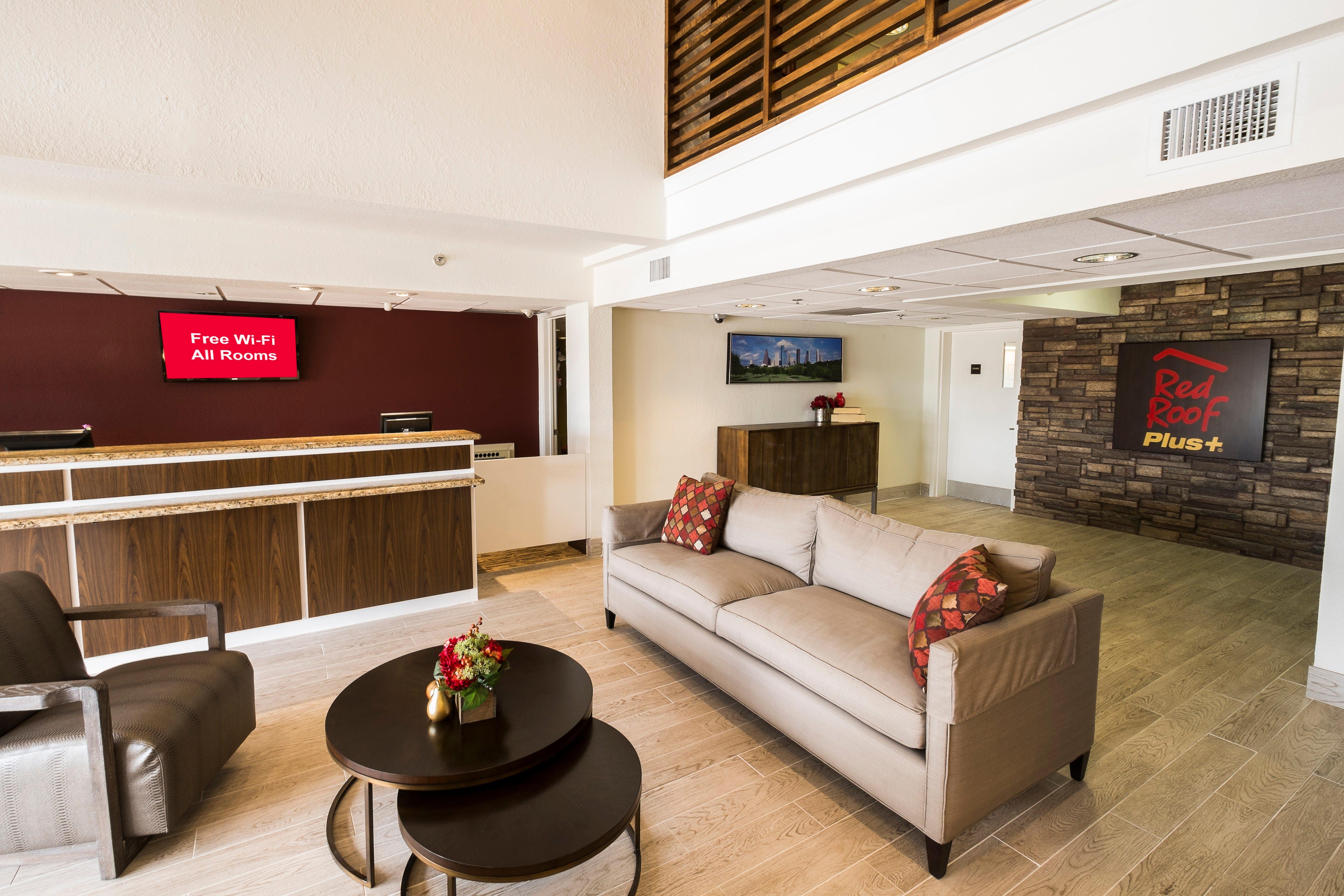 Red Roof Inn Plus+ Houston - Energy Corridor Exterior photo